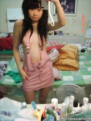 home nude  cute teen Selfmade sexy photos of cute Asian teen posing nude at home