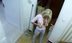 I know how to seduce young bitches for a lez fornication