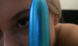 Young chcik now is trying to become a real porno slut