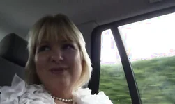 Good-looking amateur mom in stockings is flashing her snatch