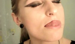 Angelic tongue fetish with a passionate green-eyed hottie