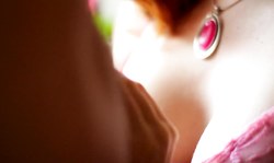 Awesome-looking amateur babe gives a good blowjob in art of blowjob style