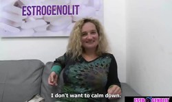 Linda take off her clothes when she saw the docrtor