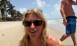 Dick-loving mommy is blowing horny dick of her new fucker