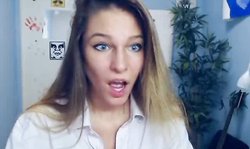 Her Vibrator Reacts To People Tipping Her