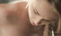 Angel 21 Naturals Ivana Sugar is soloing hot in the bathtub