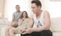 Perfect babe Ariadna gives a good blowjob in front her boyfriend