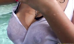 Good and busty hottie Big Naturals Ashley Jensen is posing topless