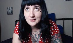 filthy show with curvy brunette