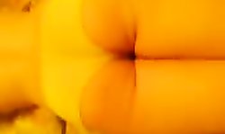 All-natural Russian shows her amazing round ass in the close-up