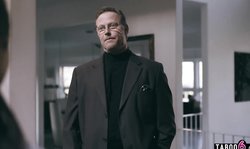 Babysitter teen makes a generous deal with the dad