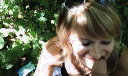 Astonishing blowjob in the public park performed by a hot babe