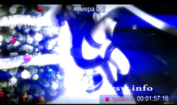 Young slut in black tights is spreading her stunning legs