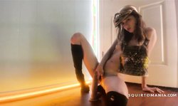 Slow Leaking Squirt On Dildo Creamy at End