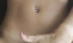 Alexis loves making herself cum