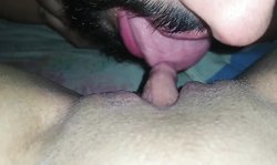 Estava jogando free fire pap,padre o marido caiu de boca na minha buceta greluda dad.