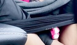 Finger Sexing herself in the Car till she Cums