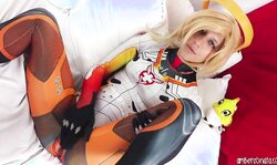 Amber Sonata as Mercy Overwatch Uniform Sex papa(Solo)