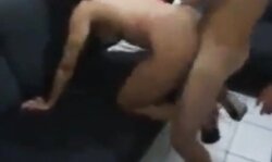 pour noel son cocu offre un amant a sa femme