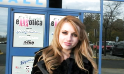 Awesome vlog with a very passionate LexiBelle.com chick