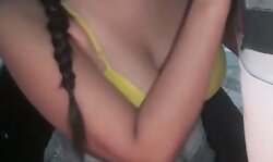 NOVINHA FEZ UM BOQUETE E RECEBEU UMA GOZADA NA BOCA