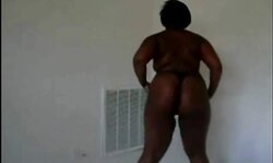 Bubble Butt and Busty Ebony Dance - negrofloripa
