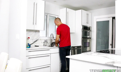 Rare Pokemon Freya Von Doom is being founded and orally fucked