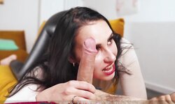 Full-Bosomed Stepmom improve Throat & Rimming skills by the Stepson / Kisscat.xyz