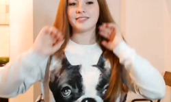 Hot college babe ass fingers live at 1hottie