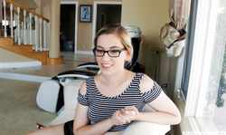 Playful cutie Niki Snow is getting down and taking a boner