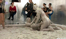 Awesome messy fight of the glamorous rich mademoiselles