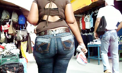 Angelic big booty babe spotted on the hidden camera