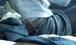 Really skillful Cony's Girls brunette shows off her pussy in the car