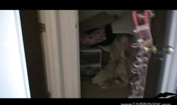 Bitchy Liz Vicious masturbate her crack in soapy bath