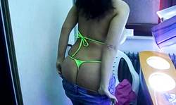 Big-boobed Amateur lady undress in the tanning saloon