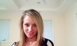 Long-legged blondie on high heels Nikki Sims shows how flexy she is