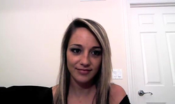 Sweet blondie Nikki Sims stimulates her pussy through panties