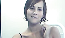 Soloing teen girlfriend strokes her accurate pussy