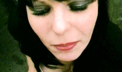 Aische Pervers knows what she really wants from him