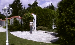 Silvia Lancome and her gf share a big cock in 3some mode