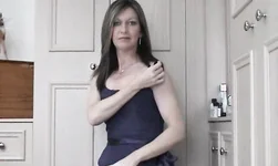 Leggy goddess Satin Jayde is soloing in the corset