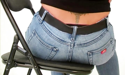 Beauty in awesome tight jeans had a very round bottom