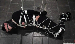 Blindfolded gagged babe Wenona is submissively waiting for revenge