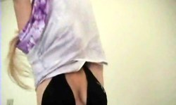 Filming how my brother's housewife is sucking my dick